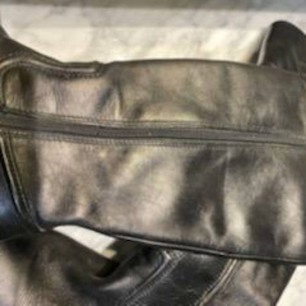 Boots - Picture 4 of 10